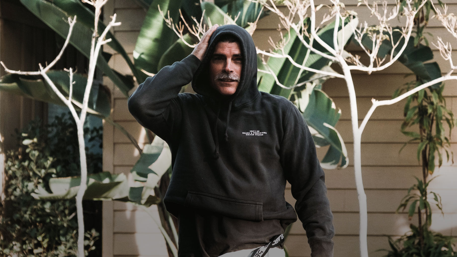 40% Sweatshirts & Beanies